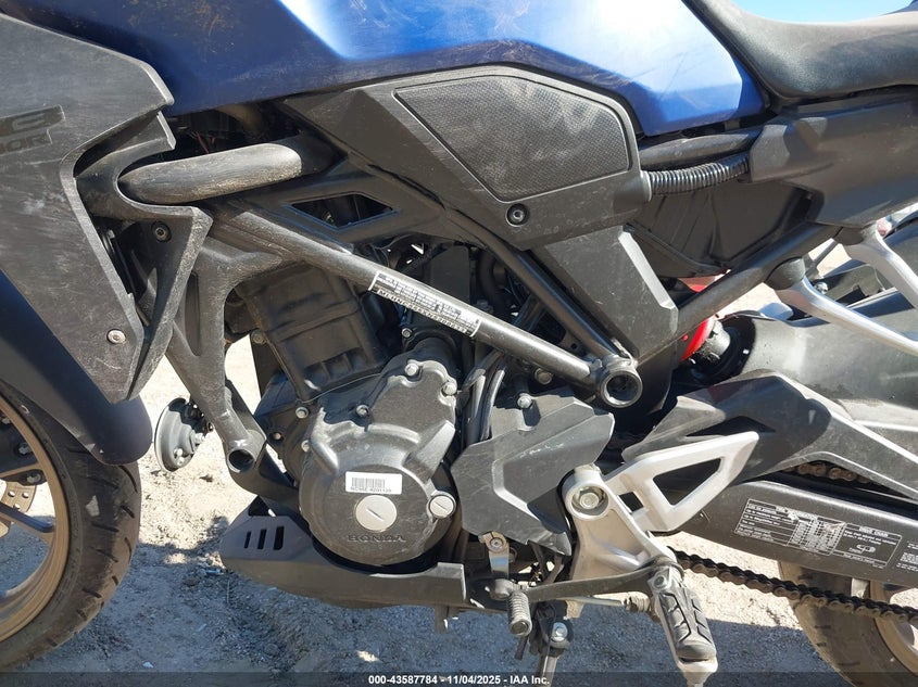 2022 HONDA CBF300 NA - MLHNC555XN5200633