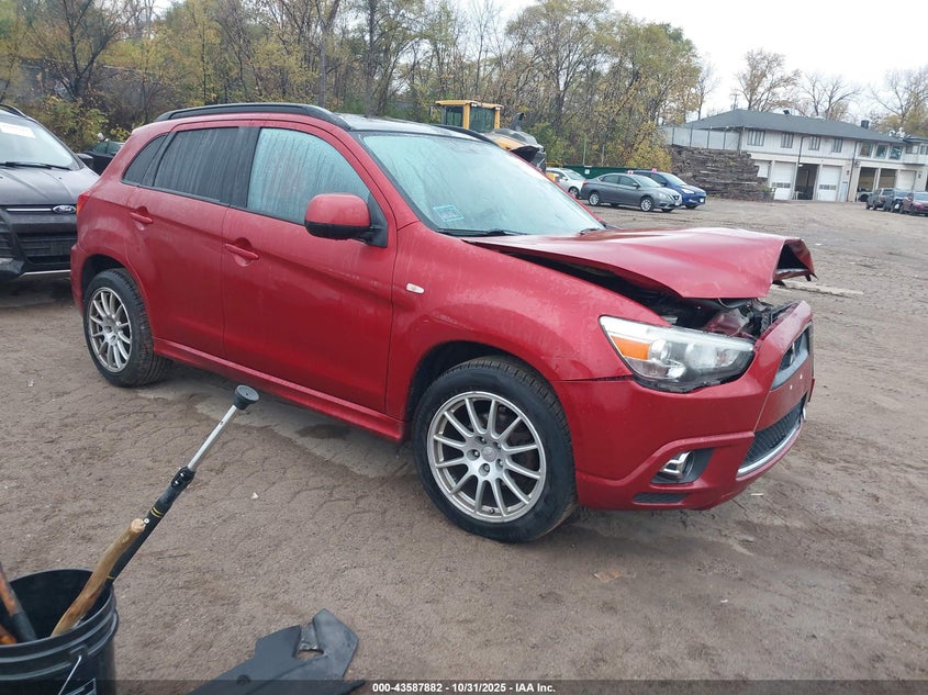MITSUBISHI OUTLANDER SPORT SE
