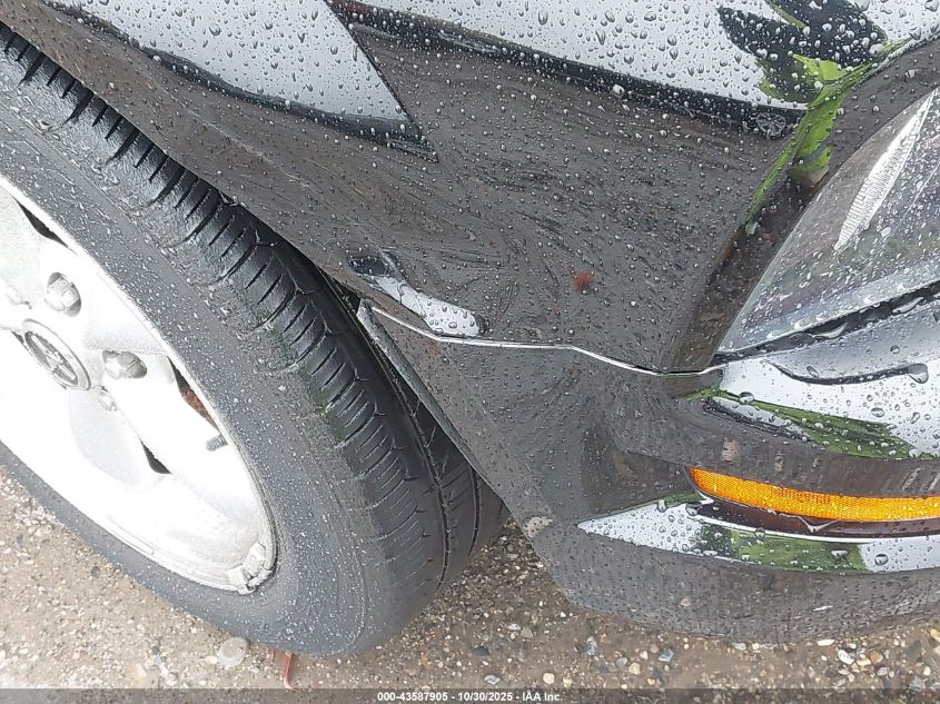 2007 Ford Mustang V6 Deluxe/V6 Premium VIN: 1ZVHT80N975196728 Lot: 43587905