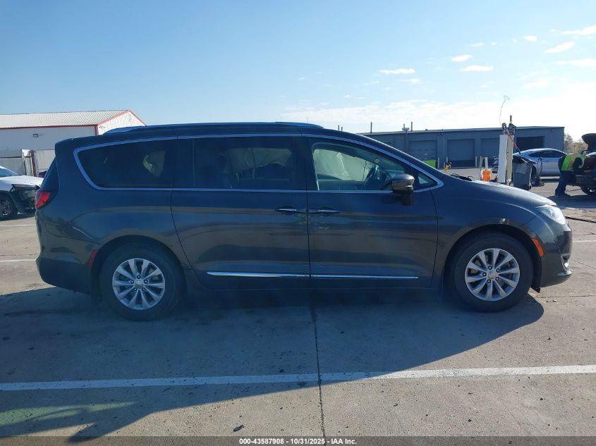 2019 Chrysler Pacifica Touring L VIN: 2C4RC1BG7KR523474 Lot: 43587908