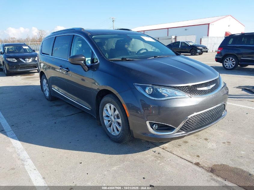 CHRYSLER PACIFICA TOURING L