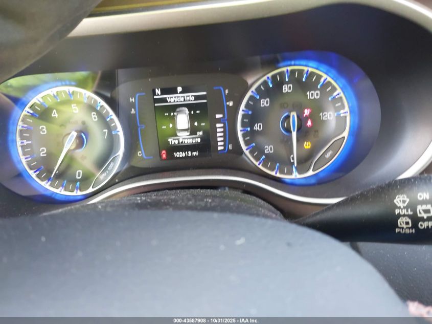 2019 Chrysler Pacifica Touring L VIN: 2C4RC1BG7KR523474 Lot: 43587908