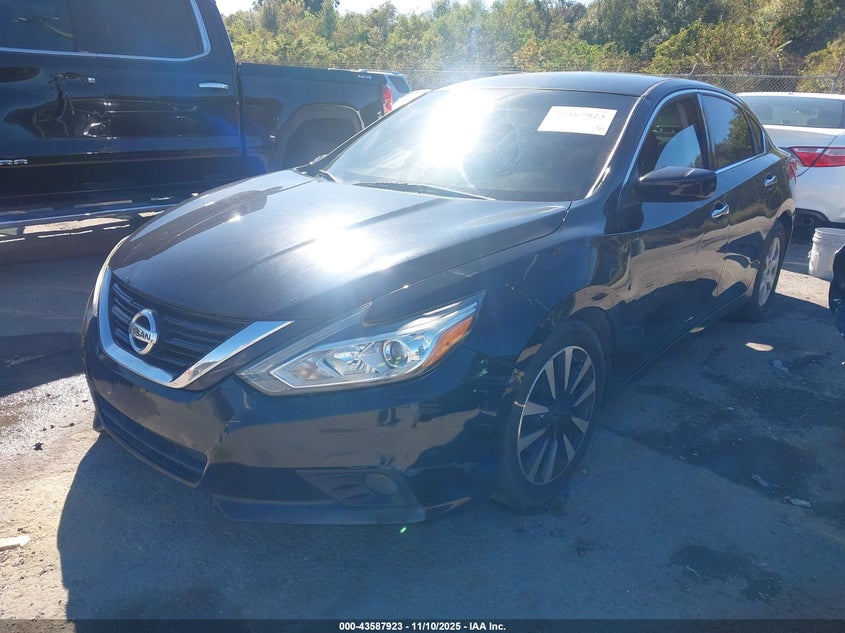 1N4AL3AP2JC210114 2018 NISSAN ALTIMA photo no. 2