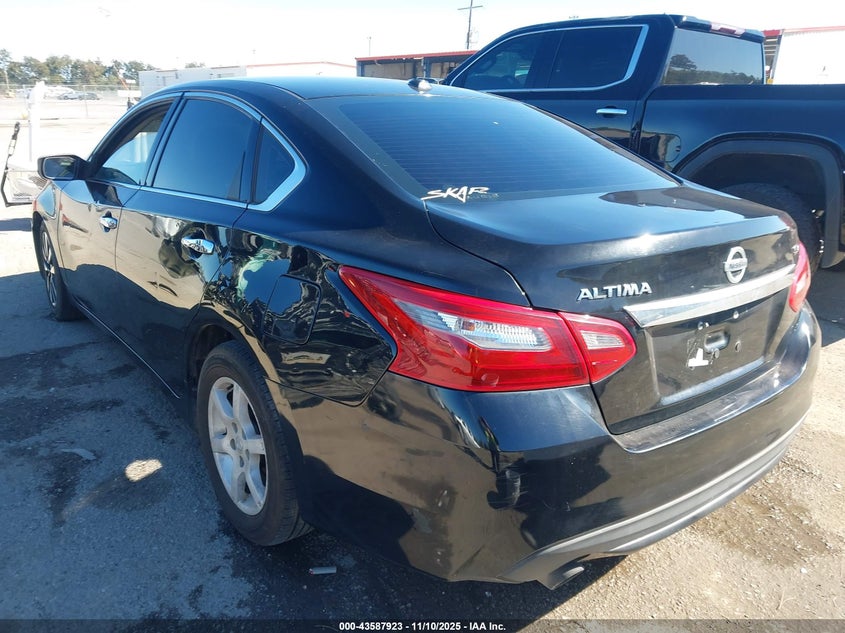 1N4AL3AP2JC210114 2018 NISSAN ALTIMA photo no. 3