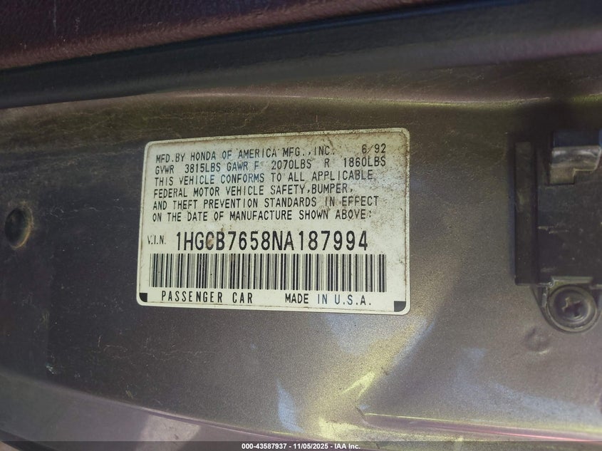 1992 Honda Accord Lx VIN: 1HGCB7658NA187994 Lot: 43587937