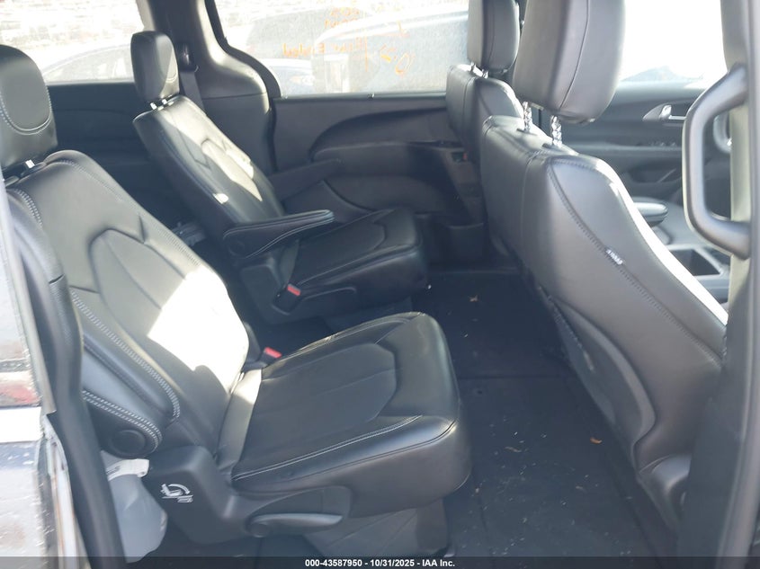 2025 Chrysler Pacifica Select VIN: 2C4RC1BG9SR599505 Lot: 43587950