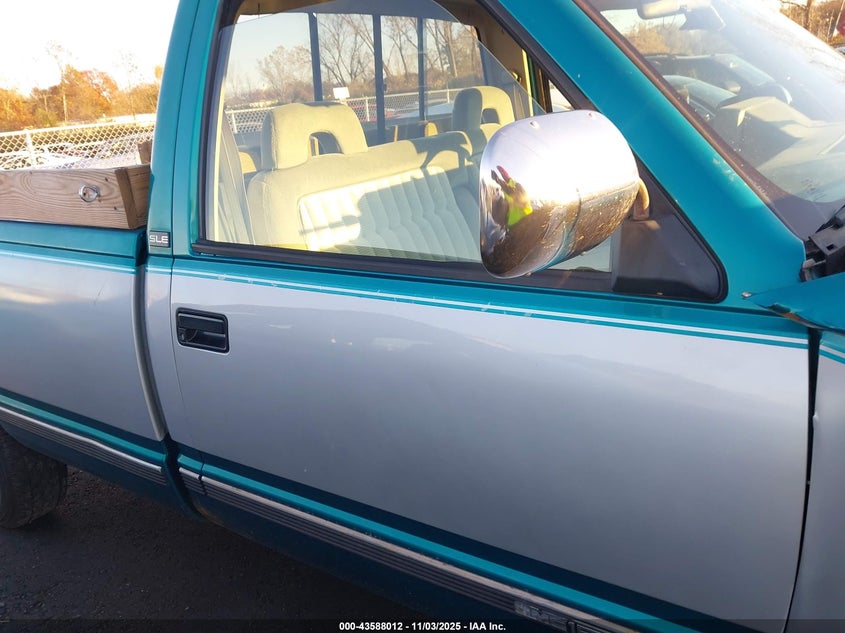 1994 GMC Sierra C1500 VIN: 1GTEC14K4RE537615 Lot: 43588012