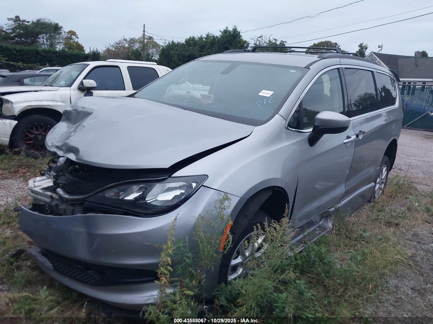 2021 Chrysler Voyager Lxi silver van flexible 2C4RC1DG1MR530758 photo #3