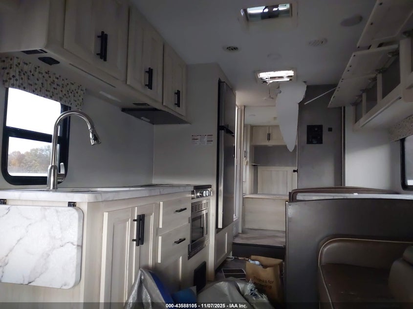 2019 Ford E-450 Cutaway VIN: 1FDXE4FS2KDC49181 Lot: 43588105