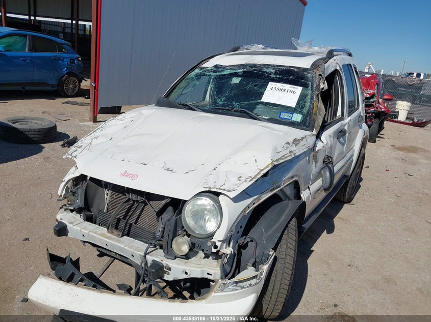 1J4GL58K15W516021 2005 JEEP LIBERTY (NORTH AMERICA) photo no. 2