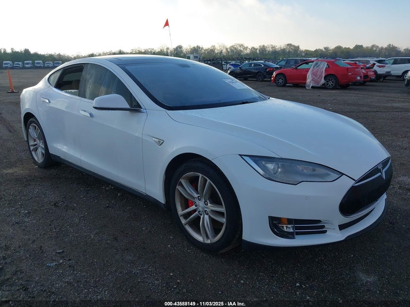 2014 TESLA MODEL S P85 - 5YJSA1H1XEFP41581