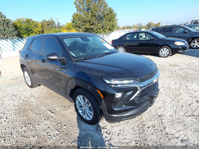 CHEVROLET TRAILBLAZER FWD LS