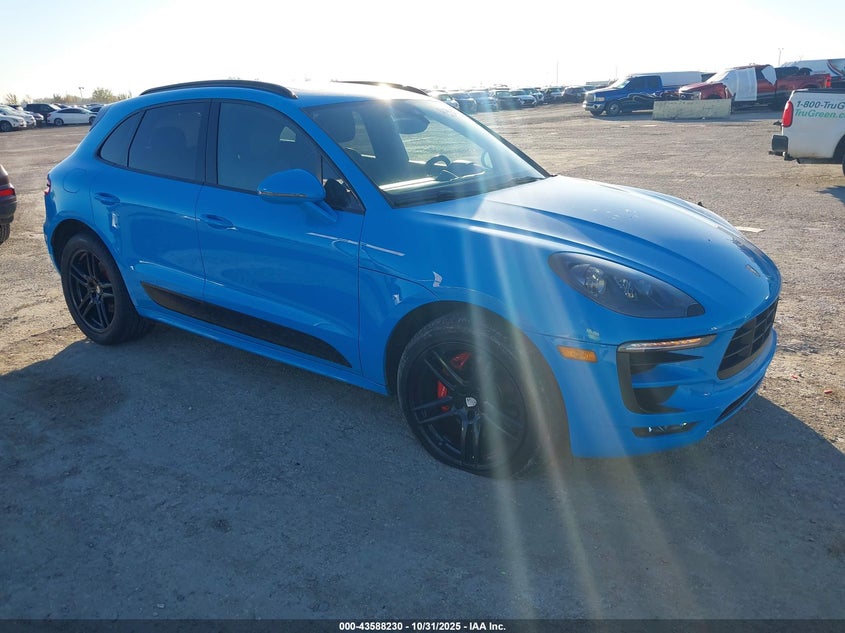 PORSCHE MACAN GTS