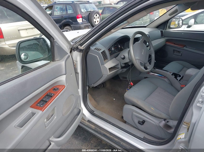 1J8GS48K87C536282 2007 JEEP GRAND CHEROKEE photo no. 5