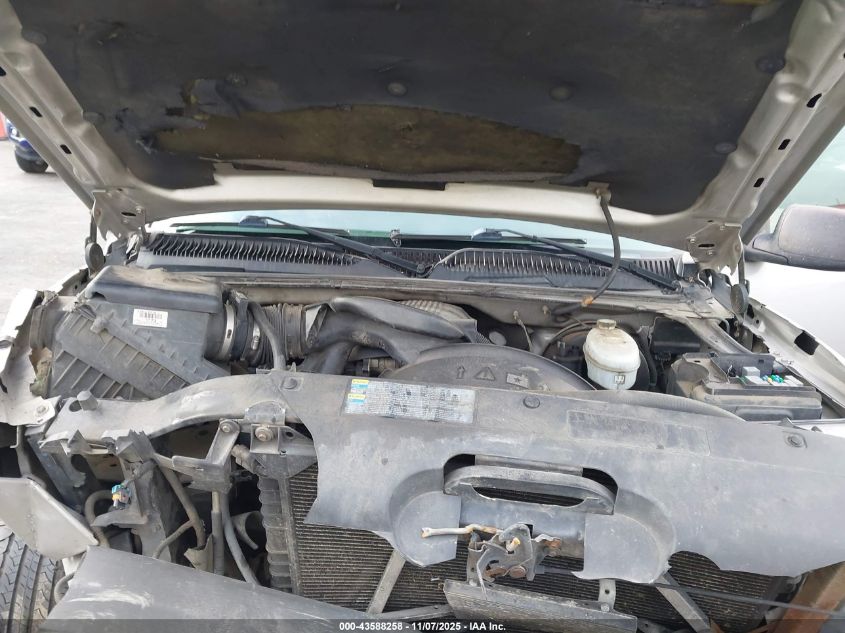 2004 Chevrolet Silverado 1500 Ls VIN: 2GCEC19VX41197755 Lot: 43588258