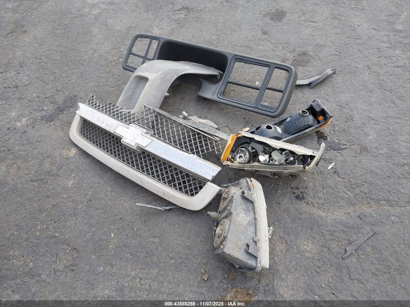 2004 Chevrolet Silverado 1500 Ls VIN: 2GCEC19VX41197755 Lot: 43588258