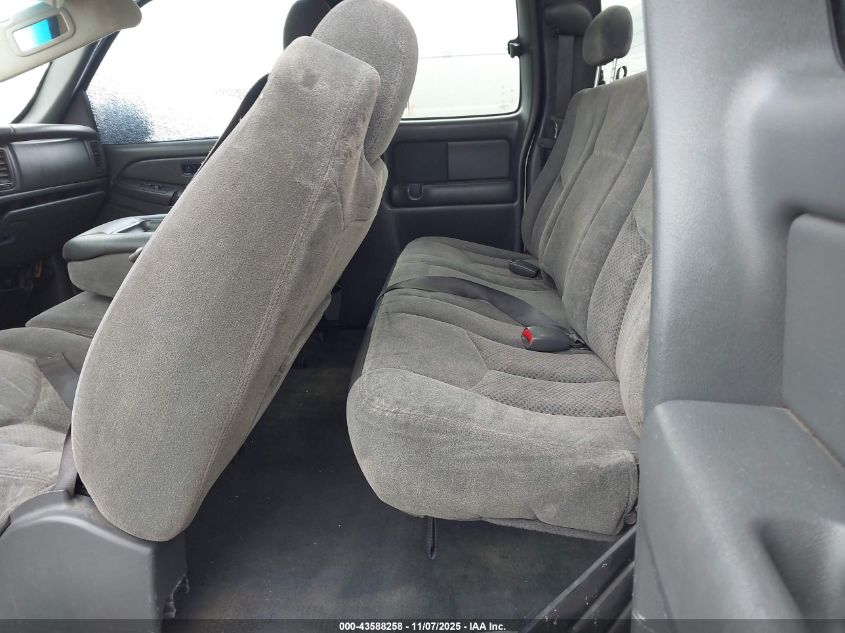 2004 Chevrolet Silverado 1500 Ls VIN: 2GCEC19VX41197755 Lot: 43588258