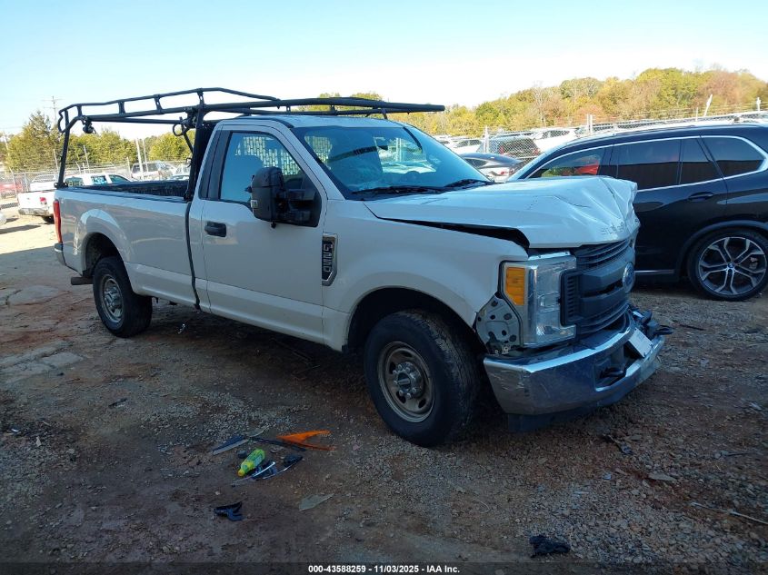FORD F-250 XL