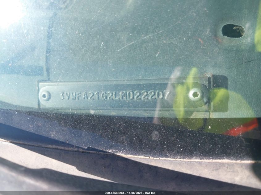 1990 Volkswagen Golf Gl VIN: 3VWFA21G2LM022207 Lot: 43588284