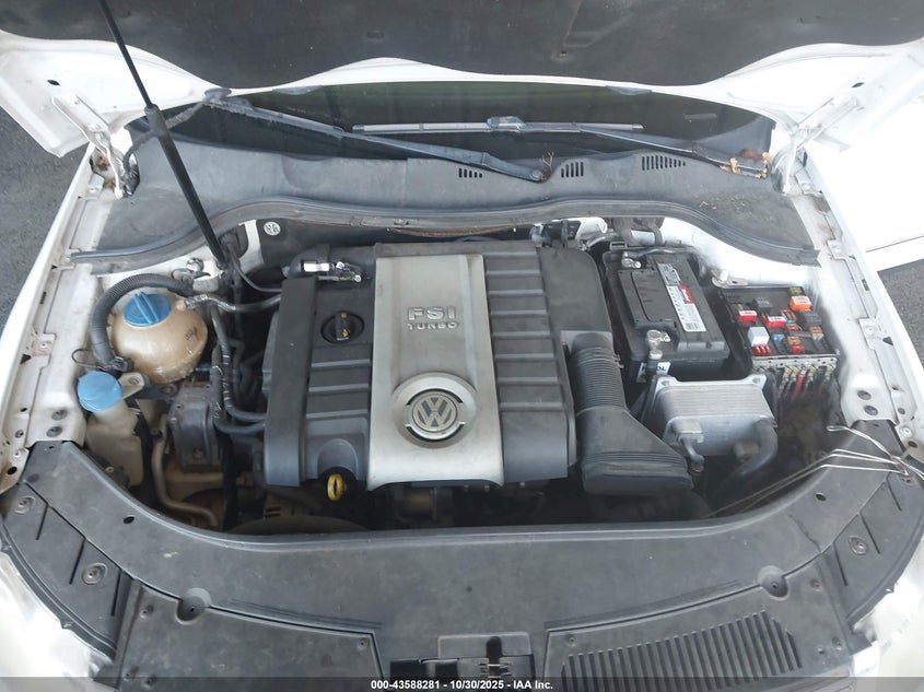 2008 Volkswagen Passat Komfort VIN: WVWAK73C68P004232 Lot: 43588281