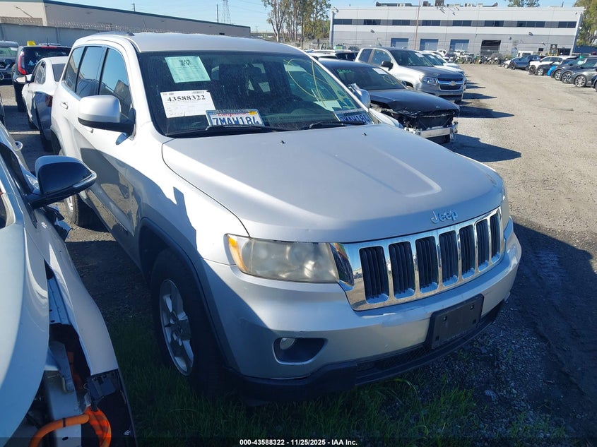 JEEP GRAND CHEROKEE LAREDO