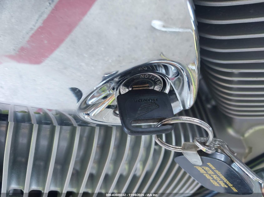 2011 Honda Vt1300 Cx VIN: JH2SC6105BK100627 Lot: 43588332