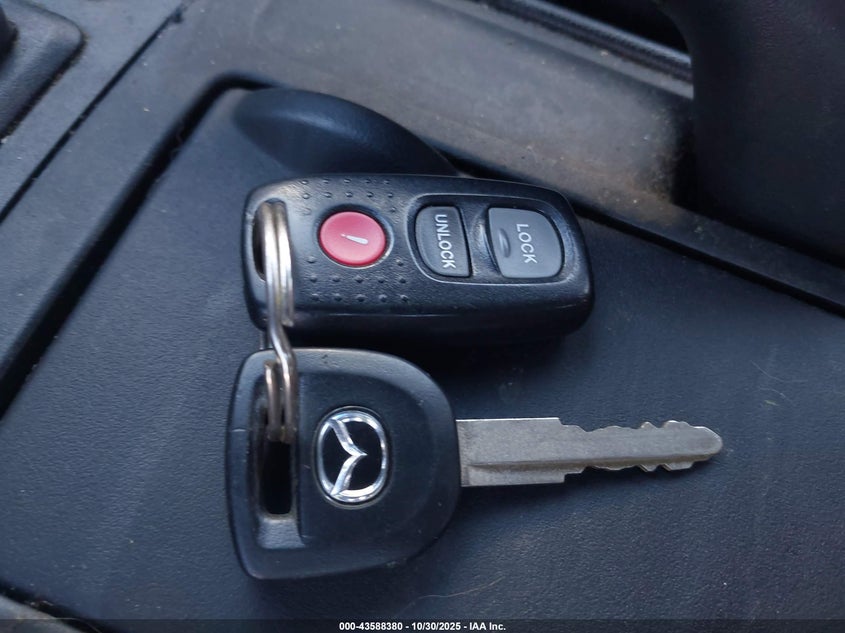 2006 Mazda Mazda3 S VIN: JM1BK323161490267 Lot: 43588380