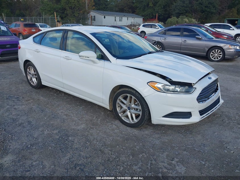 FORD FUSION SE