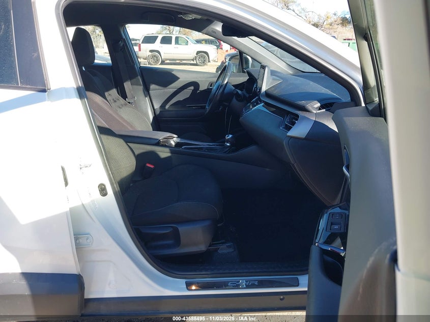 2019 TOYOTA C-HR XLE JTNKHMBX3K1044862