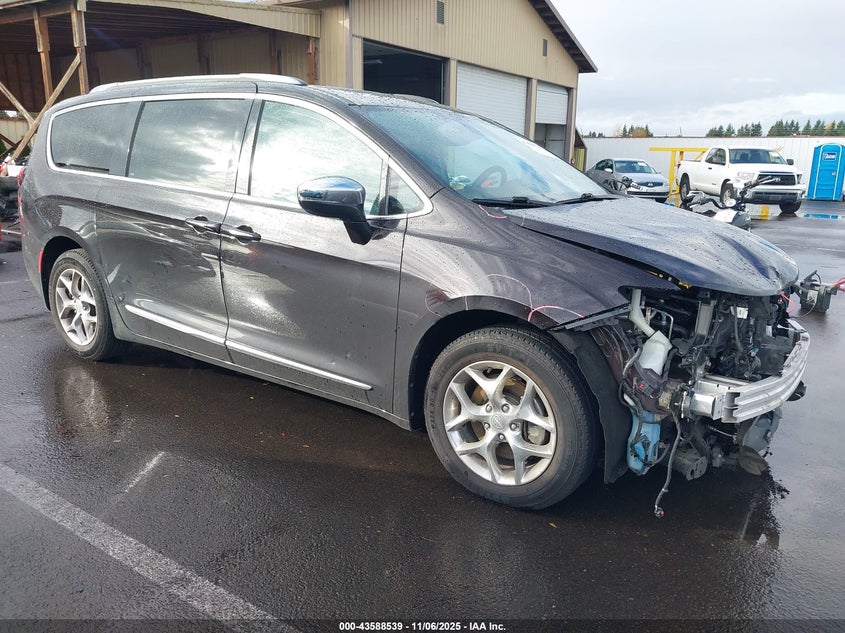 2017 CHRYSLER PACIFICA LIMITED - 2C4RC1GGXHR729051