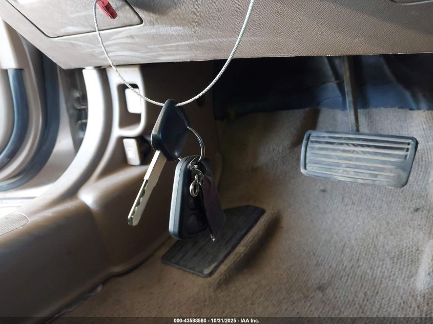 2004 Honda Cr-V Lx VIN: JHLRD68454C016949 Lot: 43588580