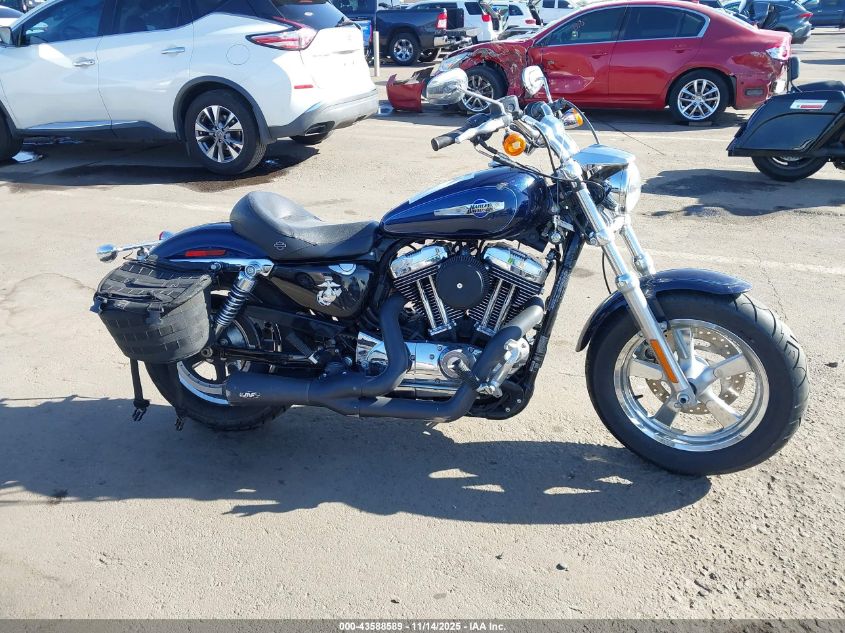 2014 Harley-Davidson Xl1200 C VIN: 1HD1CT313EC416839 Lot: 43588589