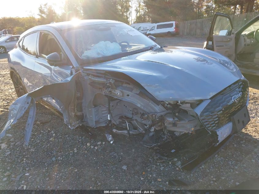 FORD MUSTANG MACH-E PREMIUM