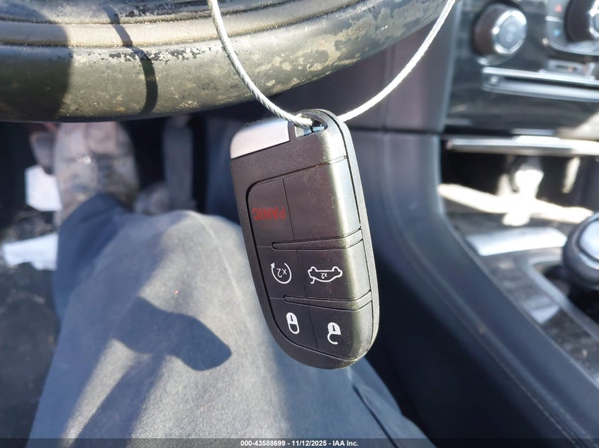 2013 Chrysler 300C John Varvatos Limited Edition VIN: 2C3CCADG1DH727395 Lot: 43588699