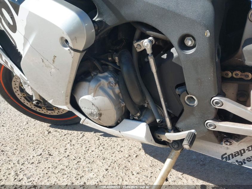 2003 Honda Cbr600 Rr VIN: JH2PC37013M007119 Lot: 43588701