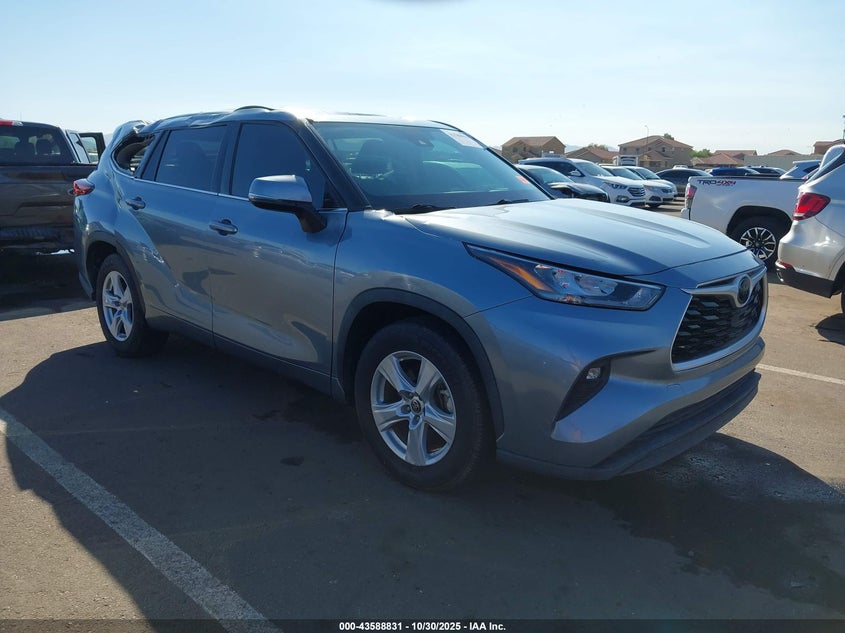 TOYOTA HIGHLANDER LE