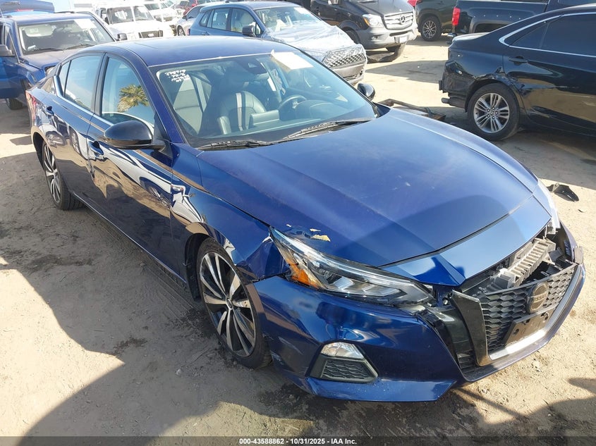 NISSAN ALTIMA SR FWD