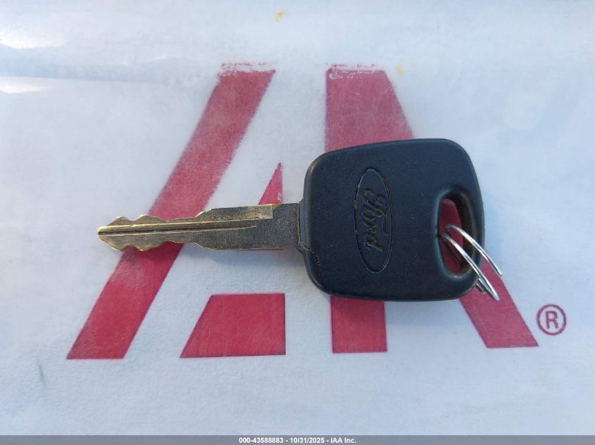 2000 Lincoln Town Car Cartier VIN: 1LNHM83W4YY824047 Lot: 43588883