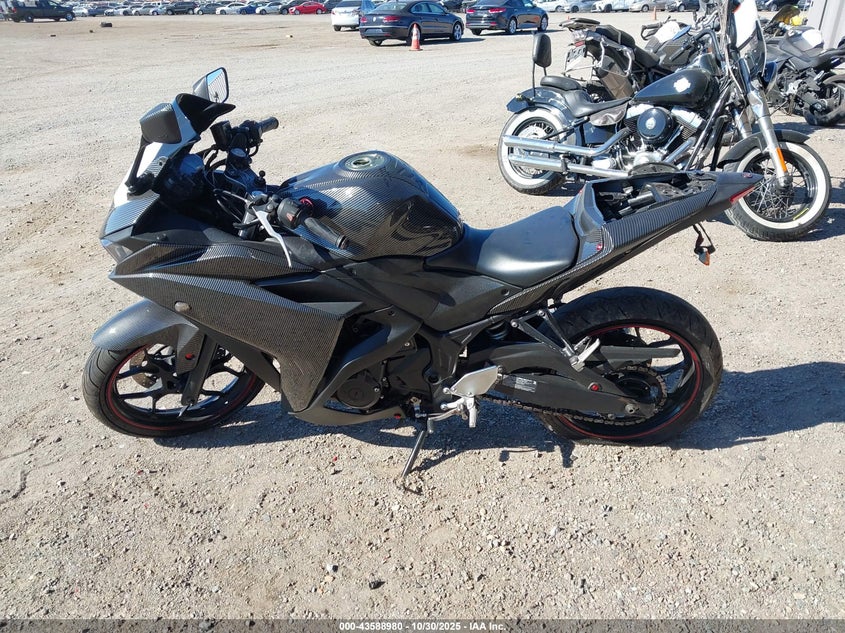 2015 Yamaha Yzfr3 VIN: MH3RH06Y8FK005569 Lot: 43588980