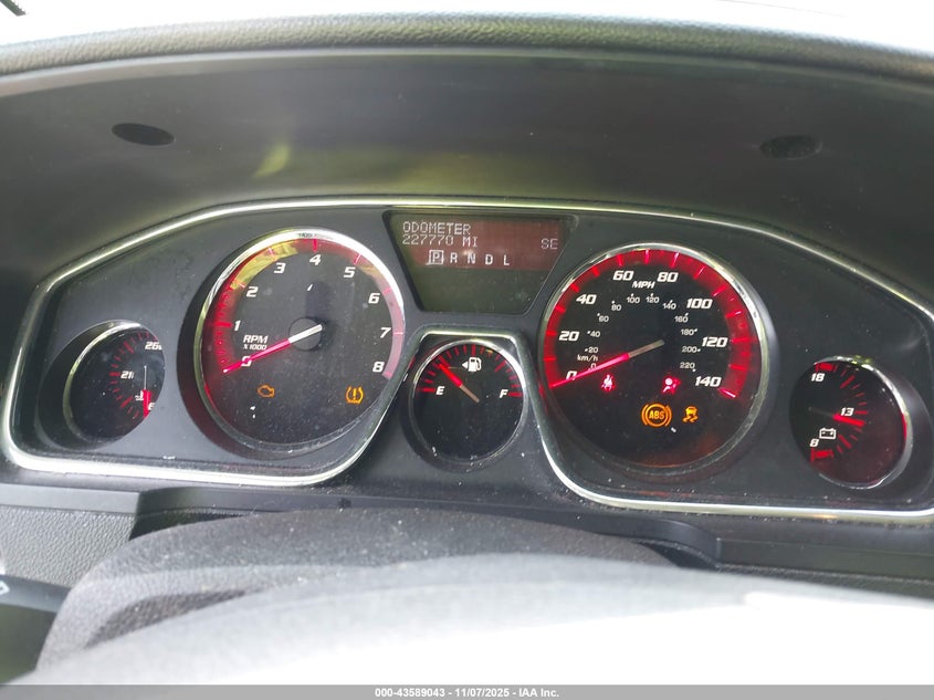 2016 GMC ACADIA auction photo 7