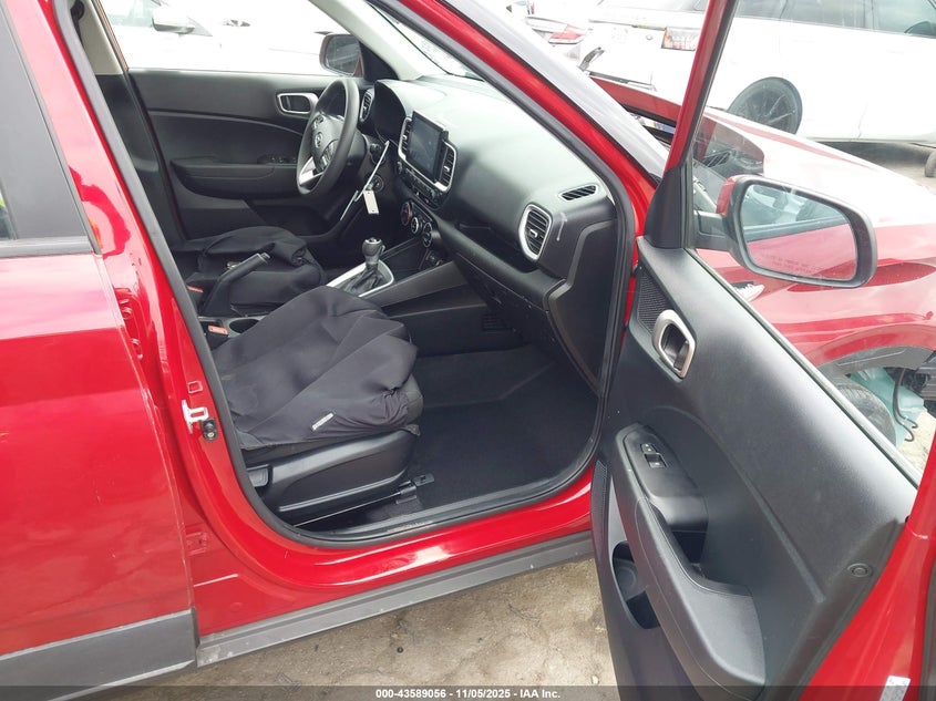 2022 HYUNDAI VENUE SE KMHRB8A34NU154408