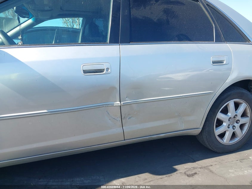 2000 Toyota Avalon Xls VIN: 4T1BF28B0YU074298 Lot: 43589054