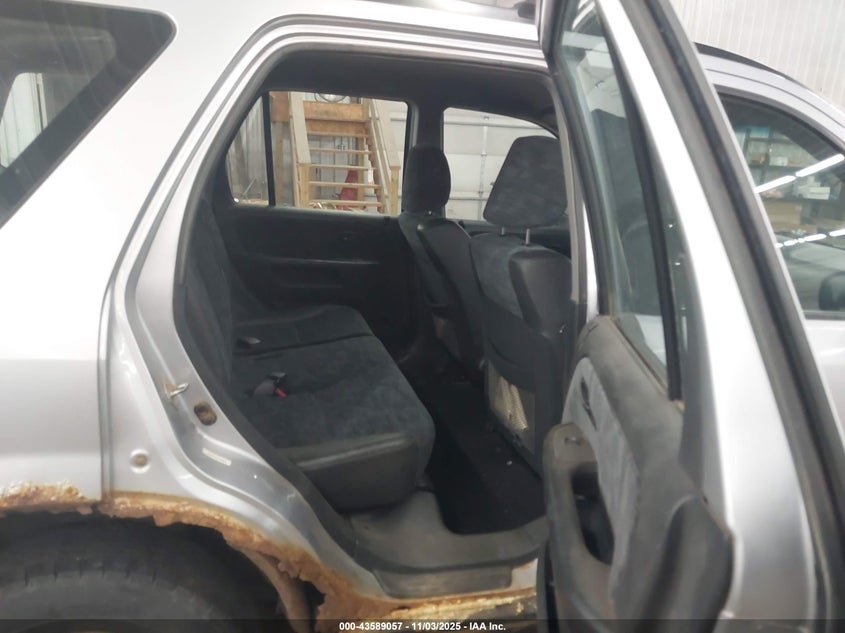 2004 Honda Cr-V Lx VIN: SHSRD77414U250313 Lot: 43589057