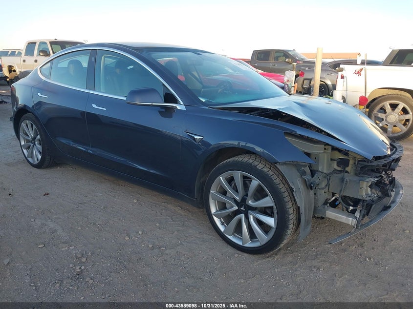 TESLA MODEL 3 LONG RANGE/MID RANGE