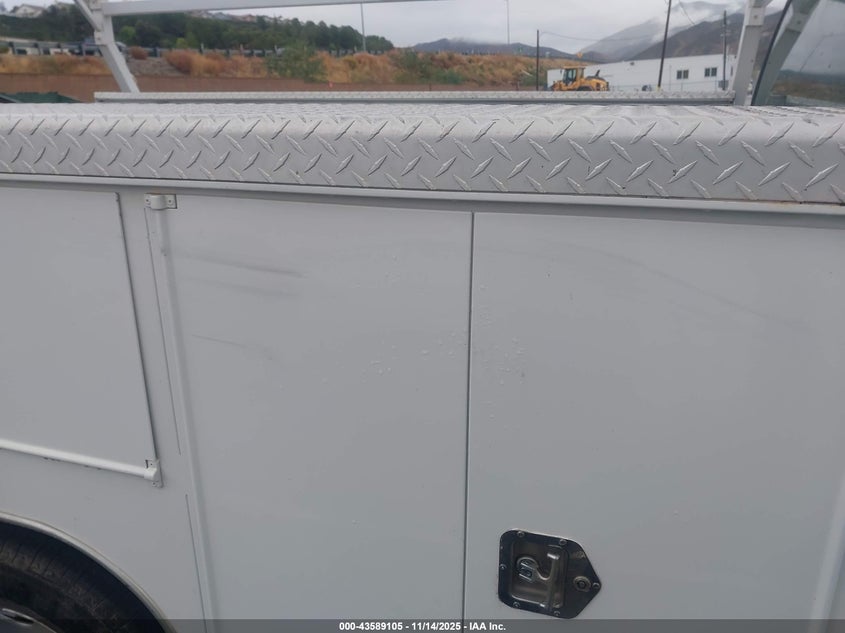 2006 Ford F-250 Xl/Xlt VIN: 1FTNF20516EC24692 Lot: 43589105