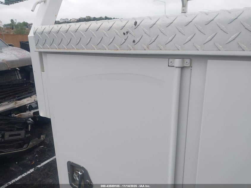 2006 Ford F-250 Xl/Xlt VIN: 1FTNF20516EC24692 Lot: 43589105