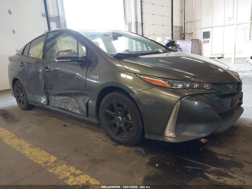 TOYOTA PRIUS PRIME PLUS