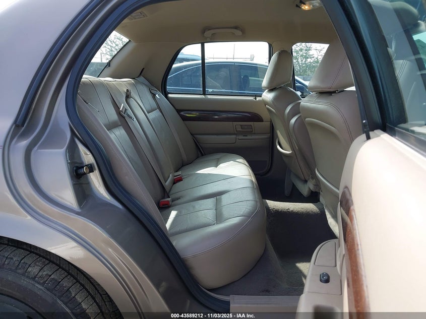 2004 Mercury Grand Marquis Gs VIN: 2MEFM74W94X623578 Lot: 43589212