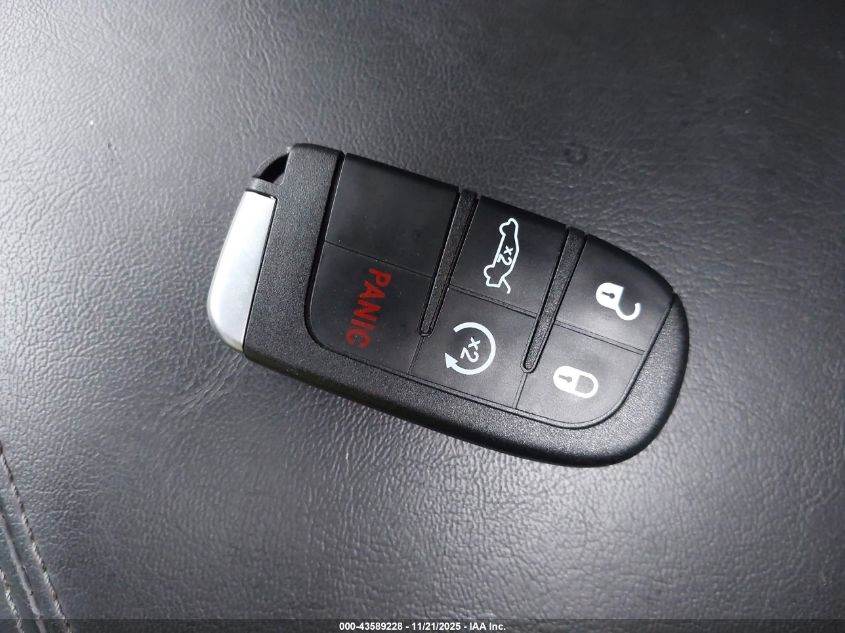 2017 Dodge Challenger R/T Scat Pack VIN: 2C3CDZFJ8HH633265 Lot: 43589228