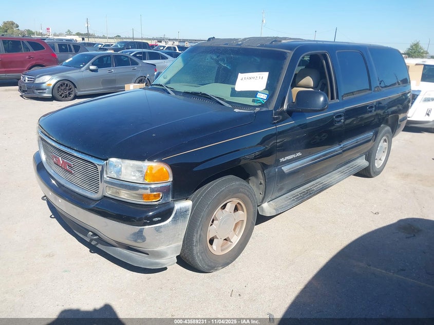 3GKEC16Z75G233213 2005 GMC YUKON photo no. 2